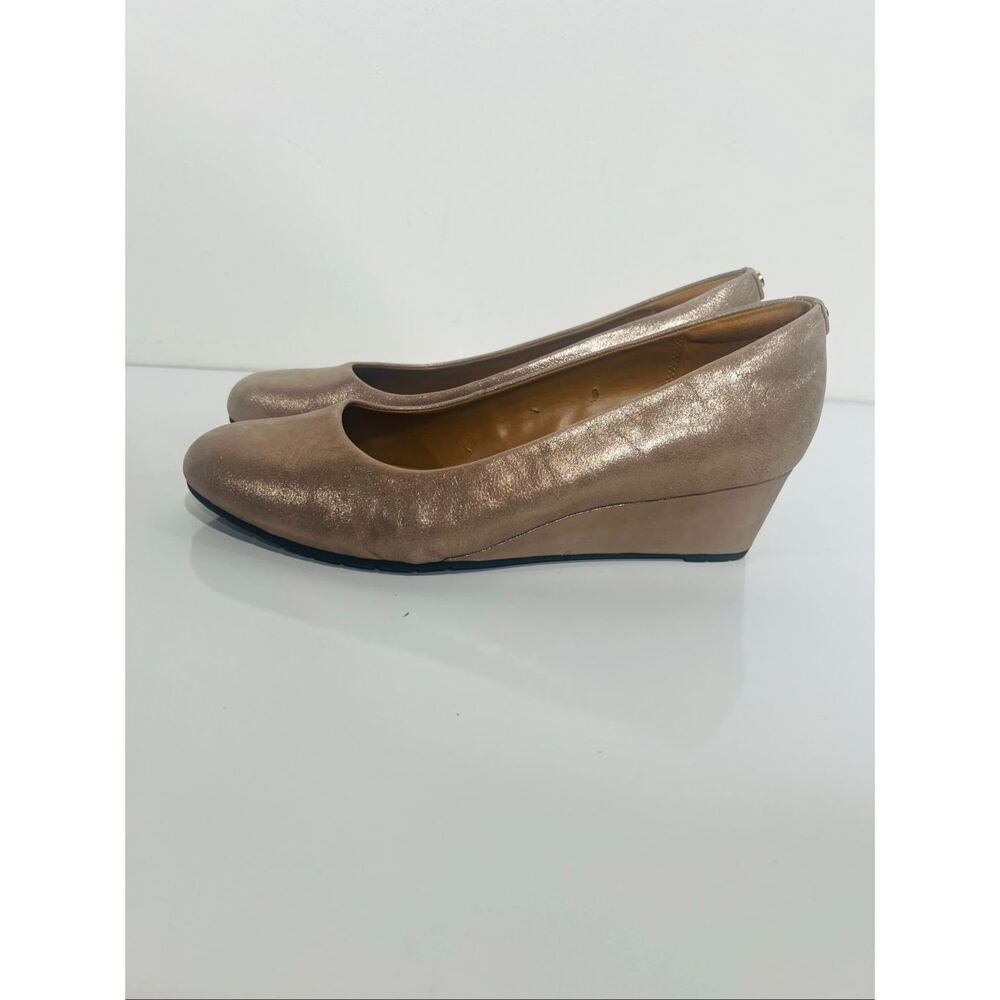Clarks Artisan Gold Metallic Leather Wedge Shoes Sz 9.5 Excellent Condition